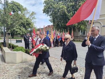Wieluń: uczcili 234. rocznicę uchwalenia Konstytucji 3 maja